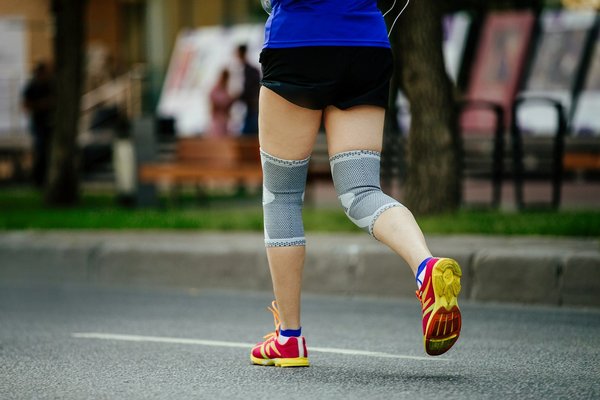 Soulagez votre mal au genou avec une genouillère de qualité